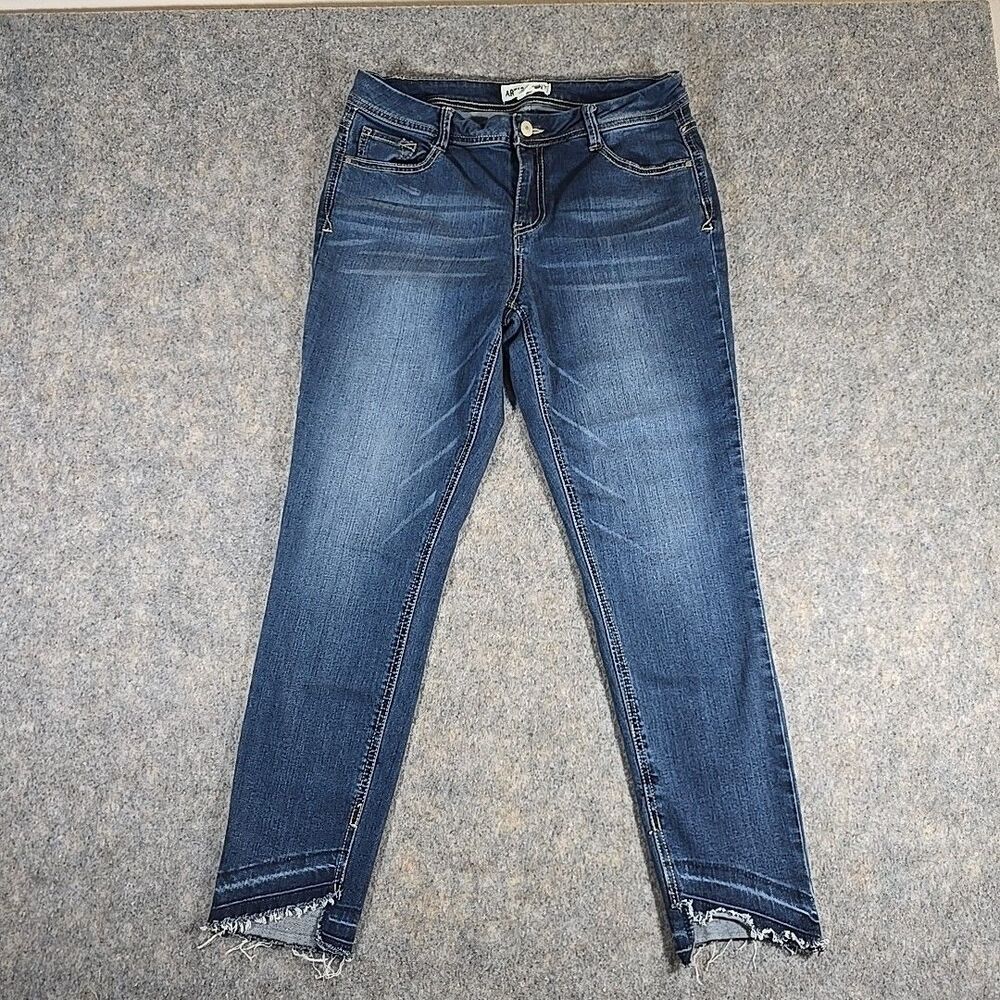 Artisan NY Women's Jeans Medium Wash Denim Asymmetric Ankle Skinny Leg Size 10